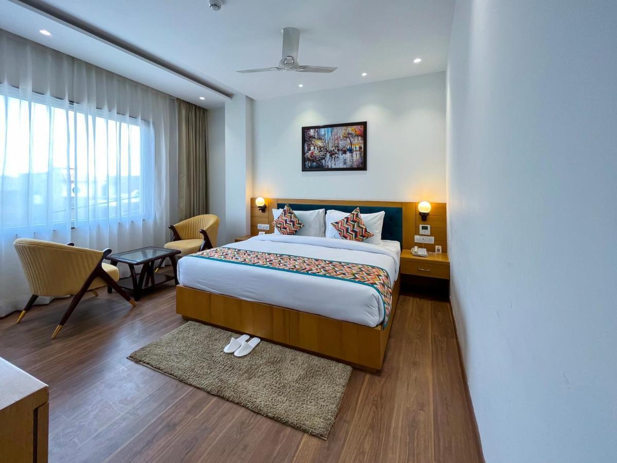 Hotel Classio Royale Amritsar Zewnętrze zdjęcie